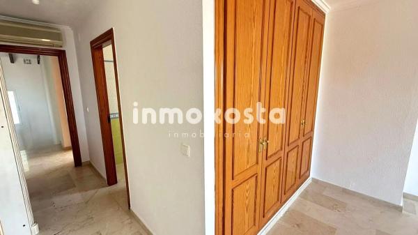 Chalet adosado en calle Bélgica