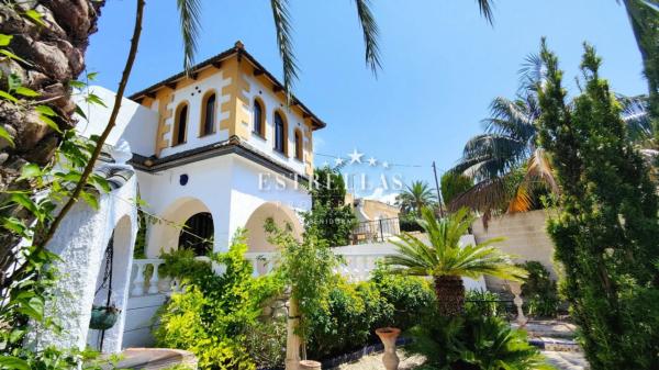 Casa independiente en calle la Tórtola