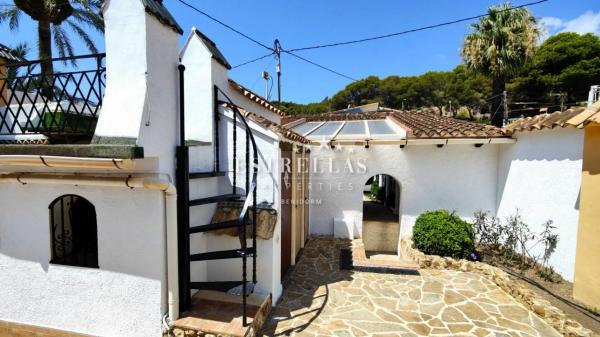 Casa independiente en calle la Tórtola