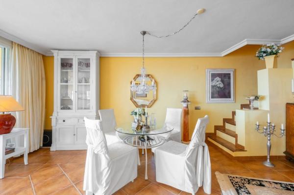 Piso en calle Costa Dorada, 23