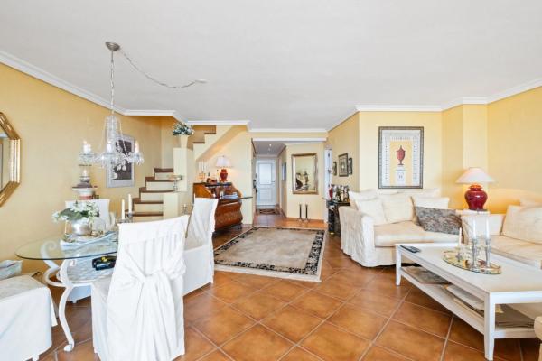 Piso en calle Costa Dorada, 23