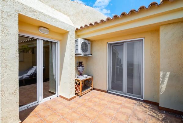 Piso en calle Costa Dorada, 23