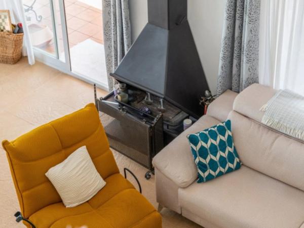 Casa independiente en calle Alemania, 648 -638