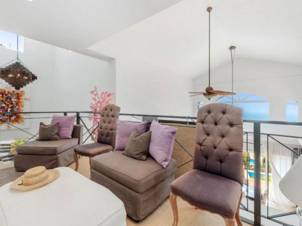 Casa independiente en calle Alemania, 648 -638