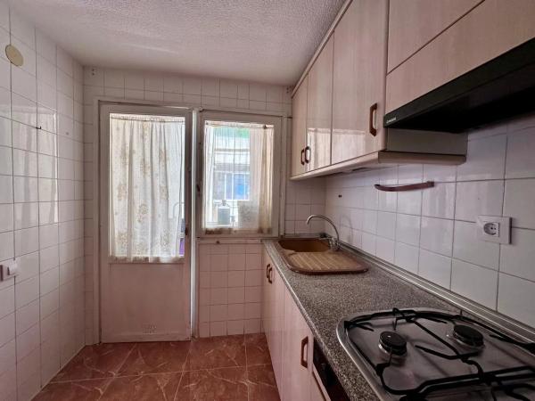 Piso en calle el Pinós, 1