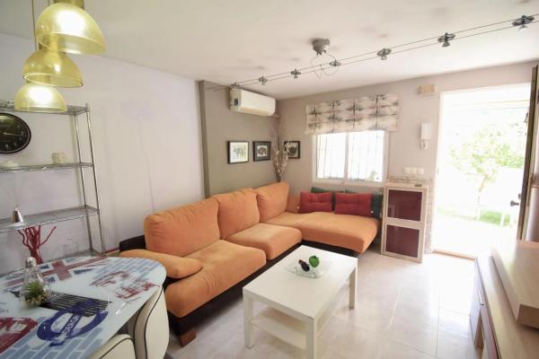 Casa independiente en calle de Tabarca, 3