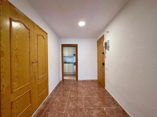 Piso en calle el Pinós, 1