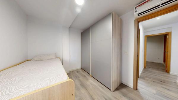 Piso en calle el Pinós