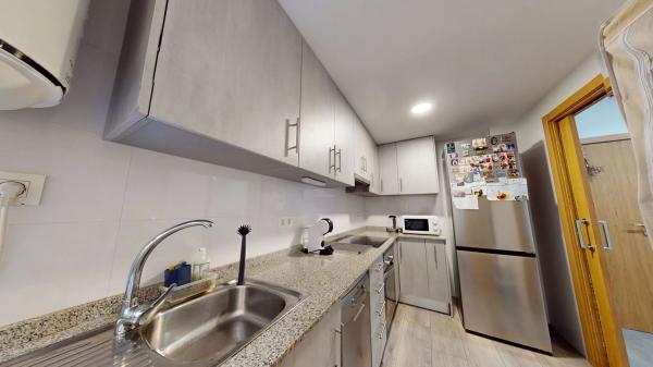 Piso en calle el Pinós