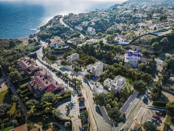 Casa independiente en calle de la Canyada