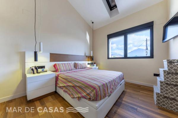 Chalet adosado en avenida del Vincle