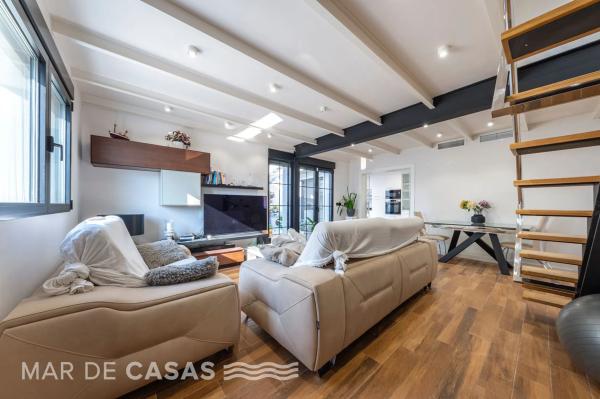 Chalet adosado en avenida del Vincle