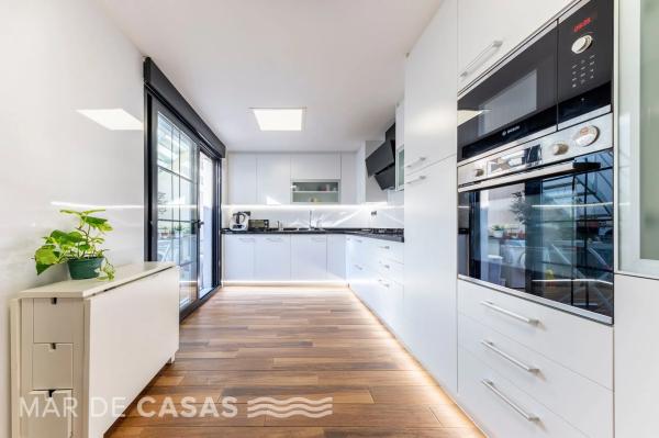 Chalet adosado en avenida del Vincle