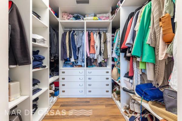 Chalet adosado en avenida del Vincle