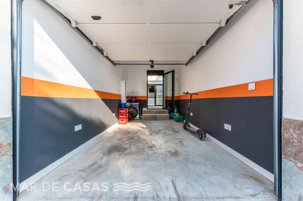 Chalet adosado en avenida del Vincle