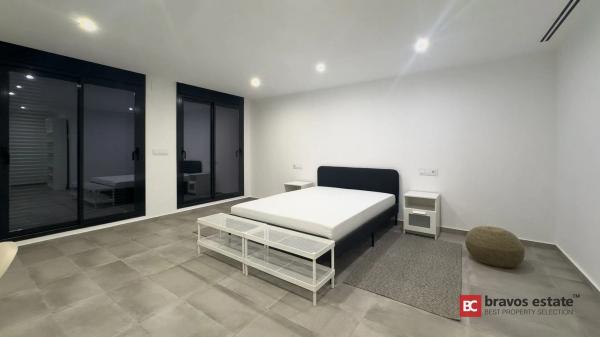 Casa independiente en calle de Santamaria