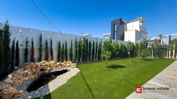 Casa independiente en calle de Santamaria