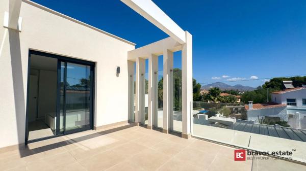 Casa independiente en calle de Santamaria