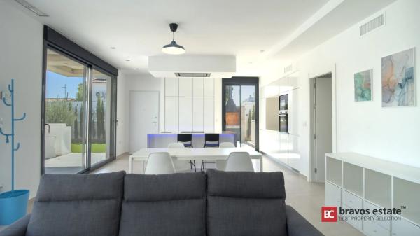 Casa independiente en calle de Santamaria