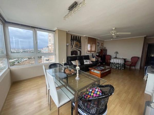 Piso en calle Hisenda de l'Administrador