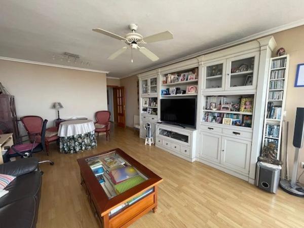 Piso en calle Hisenda de l'Administrador