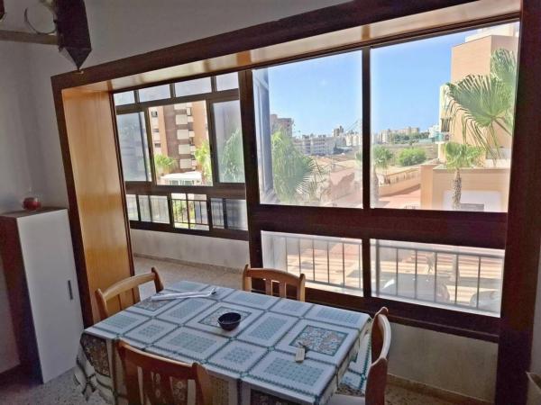 Piso en avenida d'Alcoi