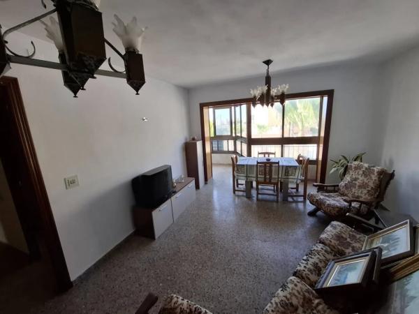 Piso en avenida d'Alcoi