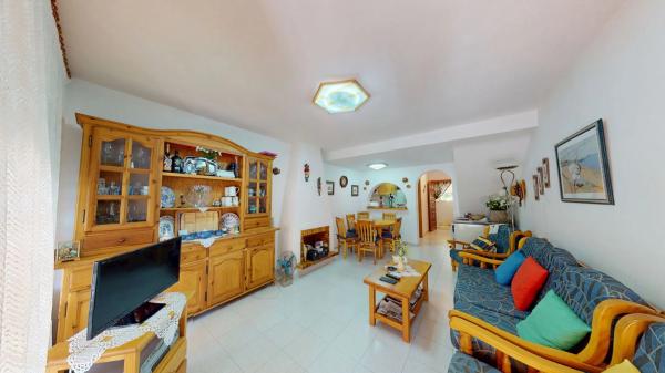 Chalet adosado en calle d'Oriola