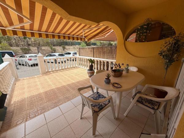 Chalet adosado en calle d'Oriola