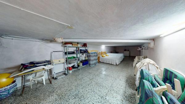 Chalet adosado en calle d'Oriola