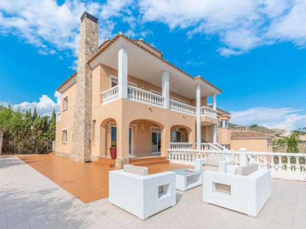 Casa independiente en calle de Italia, 3