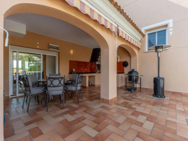 Casa independiente en calle de Italia, 3