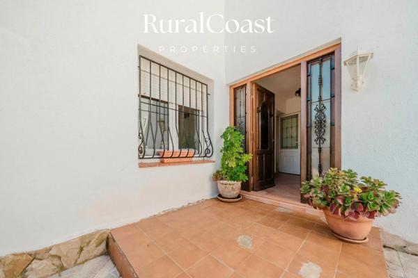 Casa independiente en calle Catral