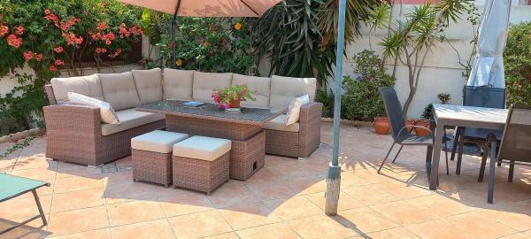 Chalet pareado en calle Formentera, 12