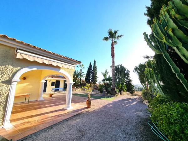 Casa independiente en calle els Ports, 24