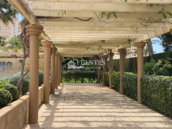 Piso en avenida del Fabraquer