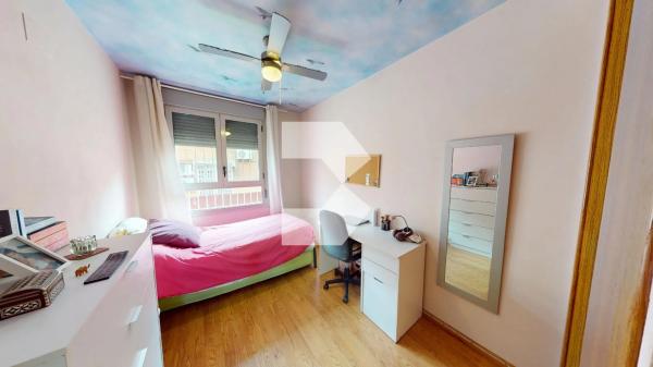 Chalet adosado en calle Serra de Bèrnia