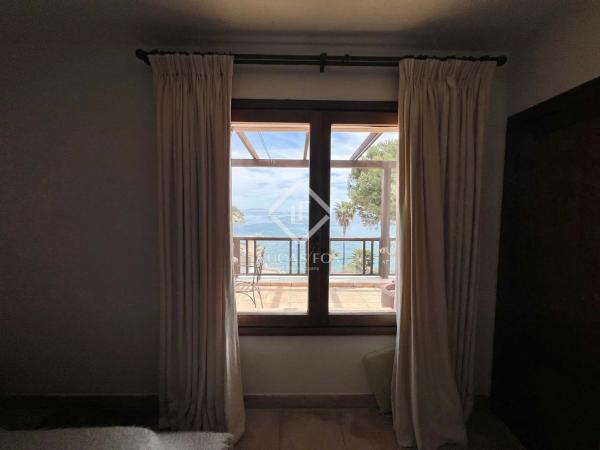 Casa independiente en calle Montesinos