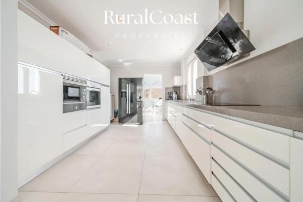 Casa independiente en calle Islandia