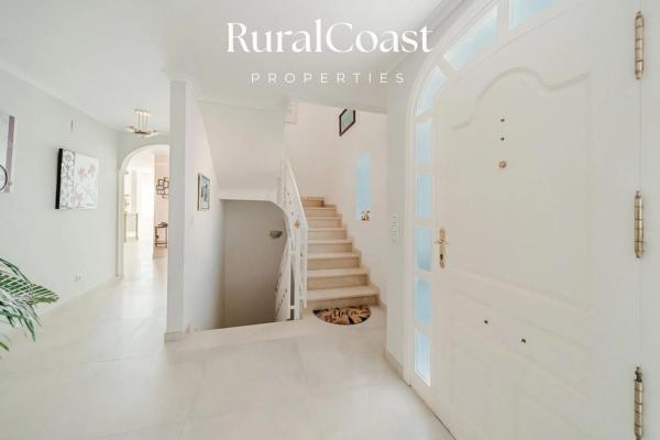 Casa independiente en calle Islandia