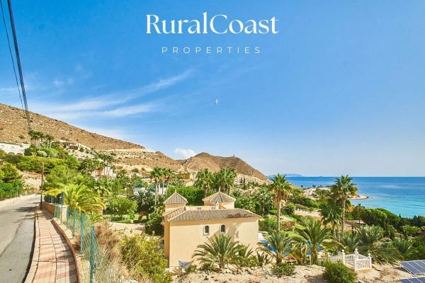 Casa independiente en calle Islandia