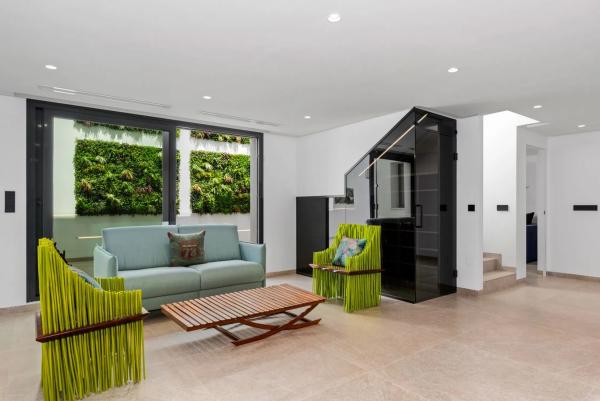 Casa independiente en avenida de l'Amerador