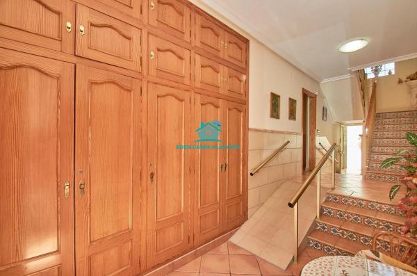 Casa independiente en avenida Xixona