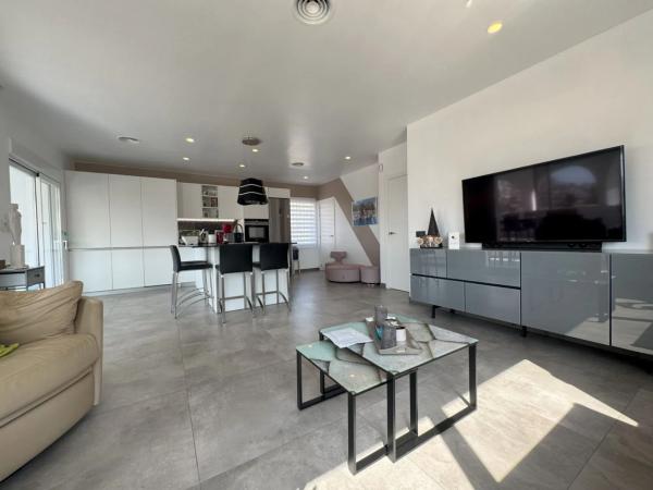 Casa independiente en Urbanización Canuta