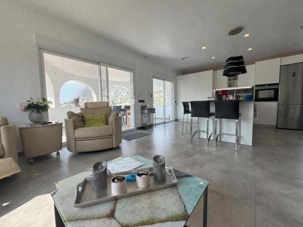 Casa independiente en Urbanización Canuta