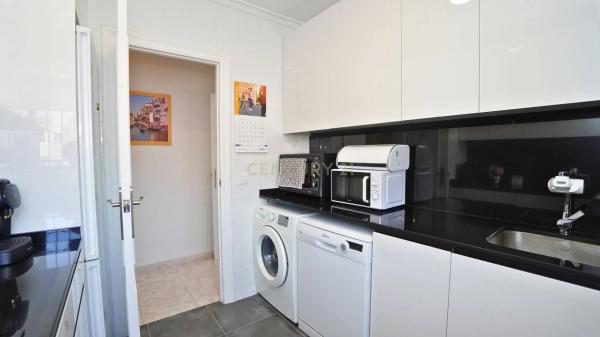 Piso en calle Oscar Espla, 2