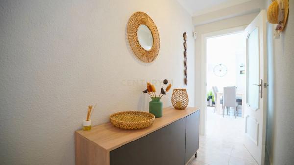 Piso en calle Oscar Espla, 2