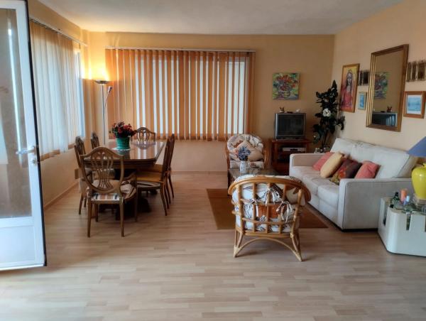 Piso en calle Gibraltar