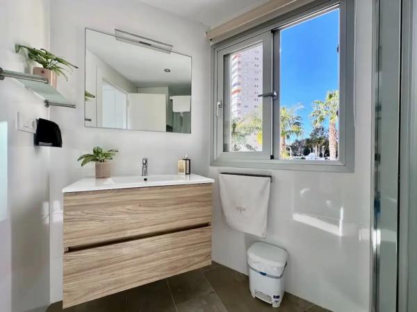 Estudio en Av Rosa De Los Vientos, 11