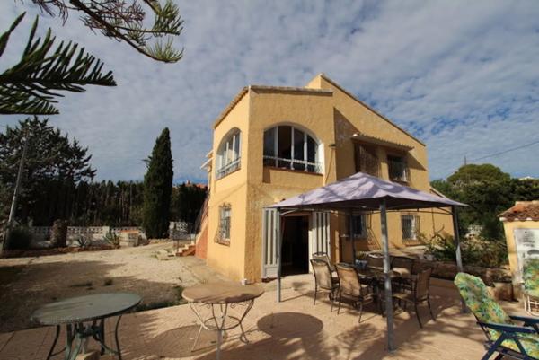 Chalet en Manzanera-Tosal